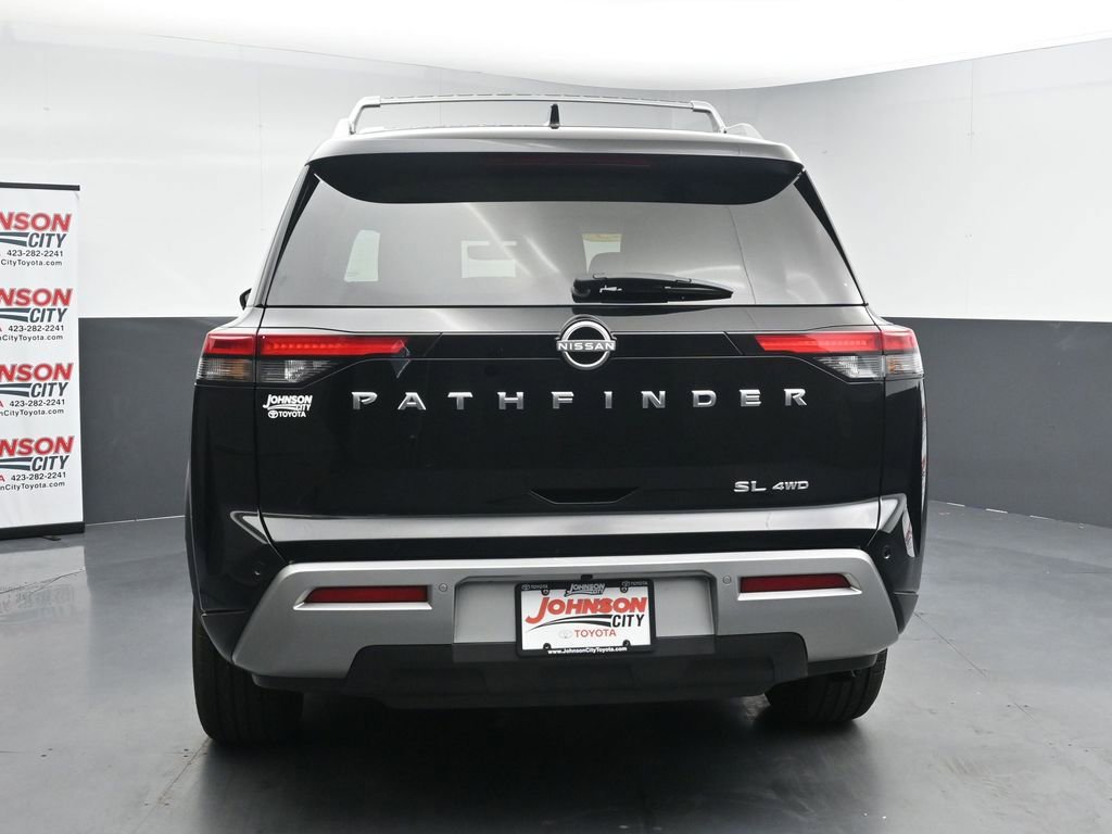 Used 2023 Nissan Pathfinder SL AWD/4WD image 7