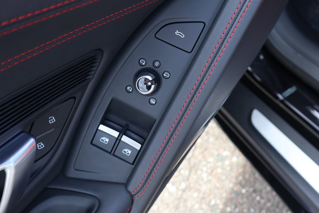 Used 2021 Audi R8 V10 RWD image 11
