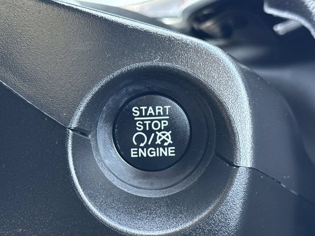 Used 2018 Jeep Compass Latitude w/ Popular Equipment Group FWD image 25