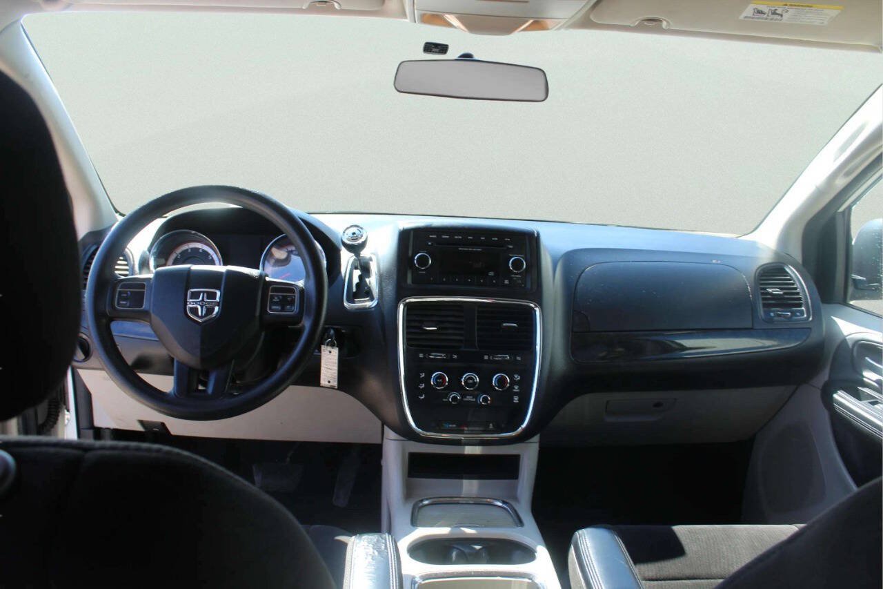 Used 2012 Dodge Grand Caravan SXT FWD image 7