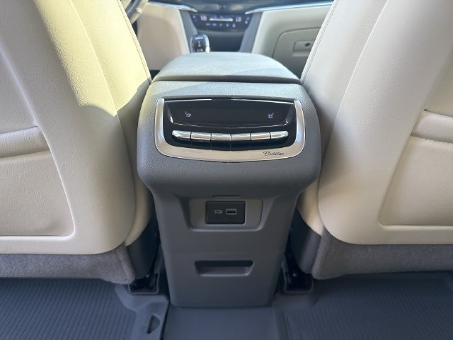 Used 2020 Cadillac XT6 Premium Luxury AWD/4WD image 12