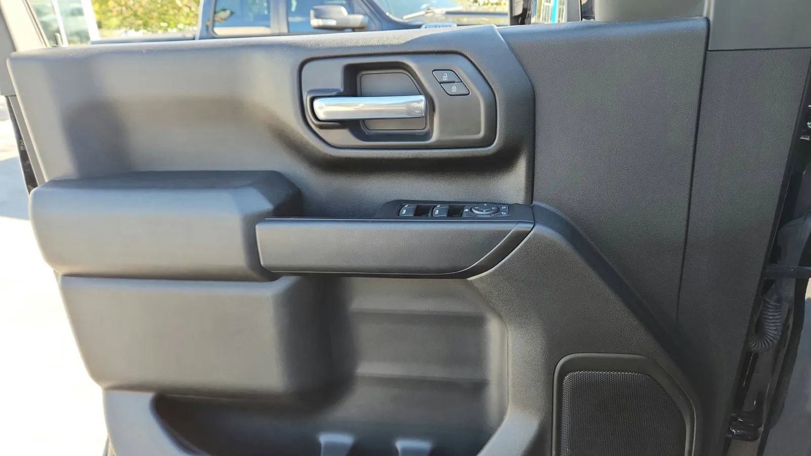 Used 2024 Chevrolet Silverado 2500 Custom w/ Custom Convenience Package image 29