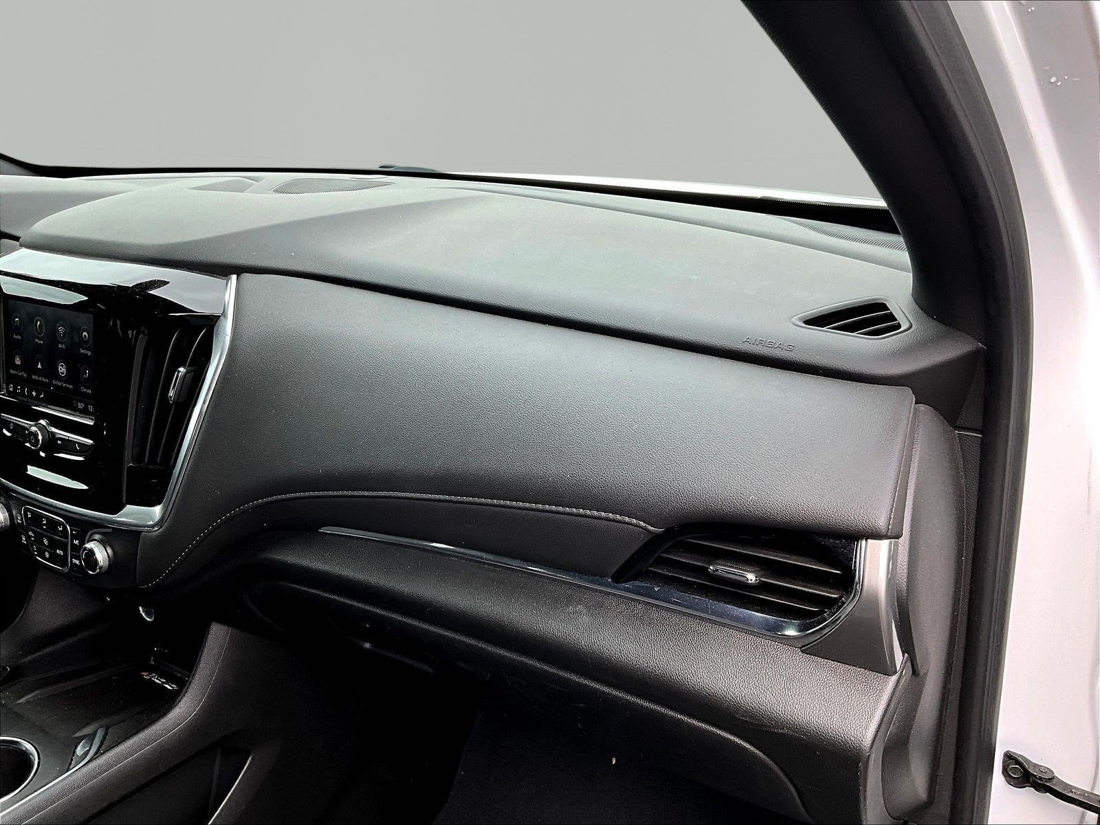 Used 2023 Chevrolet Traverse LT FWD image 26