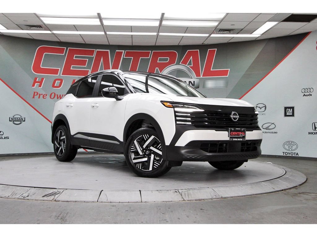 Used 2026 Nissan Kicks SV FWD image 1
