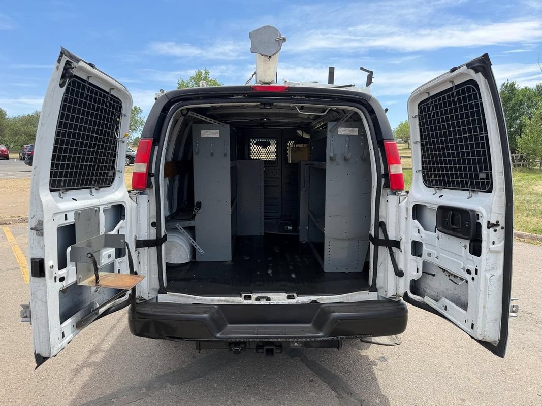 Used 2013 Chevrolet Express 2500 RWD image 22