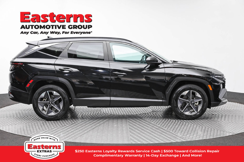 Used 2025 Hyundai Tucson SEL FWD image 5