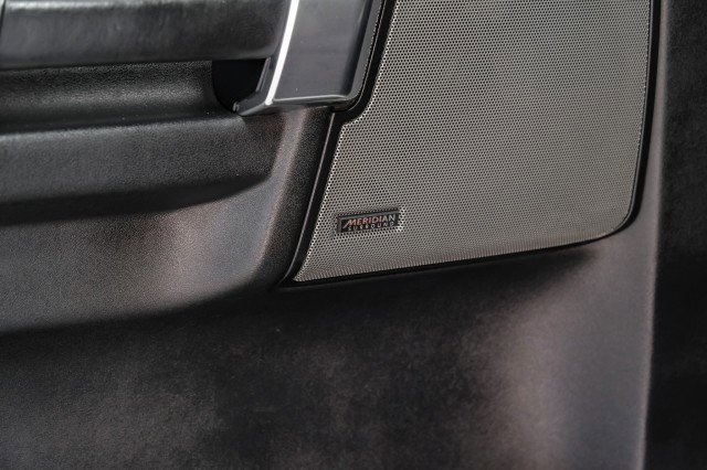 Used 2015 Land Rover LR4 HSE LUX image 46