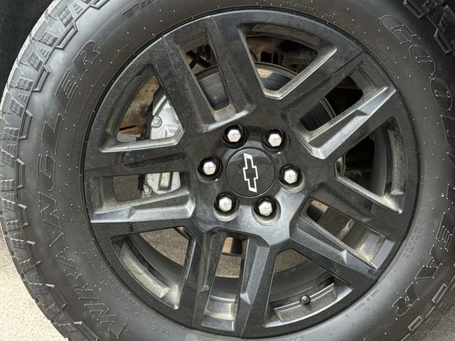 Certified 2025 Chevrolet Silverado 1500 LT w/ Safety Package AWD/4WD image 13