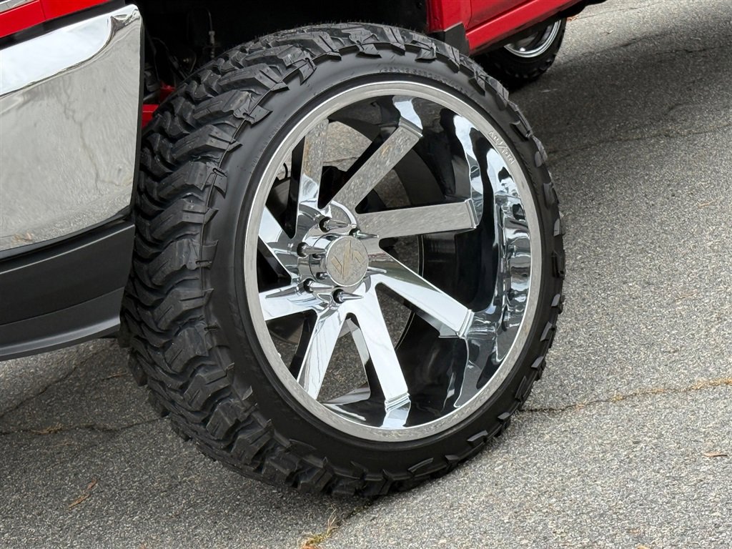 Used 2019 Chevrolet Silverado 1500 LT w/ All Star Edition image 6