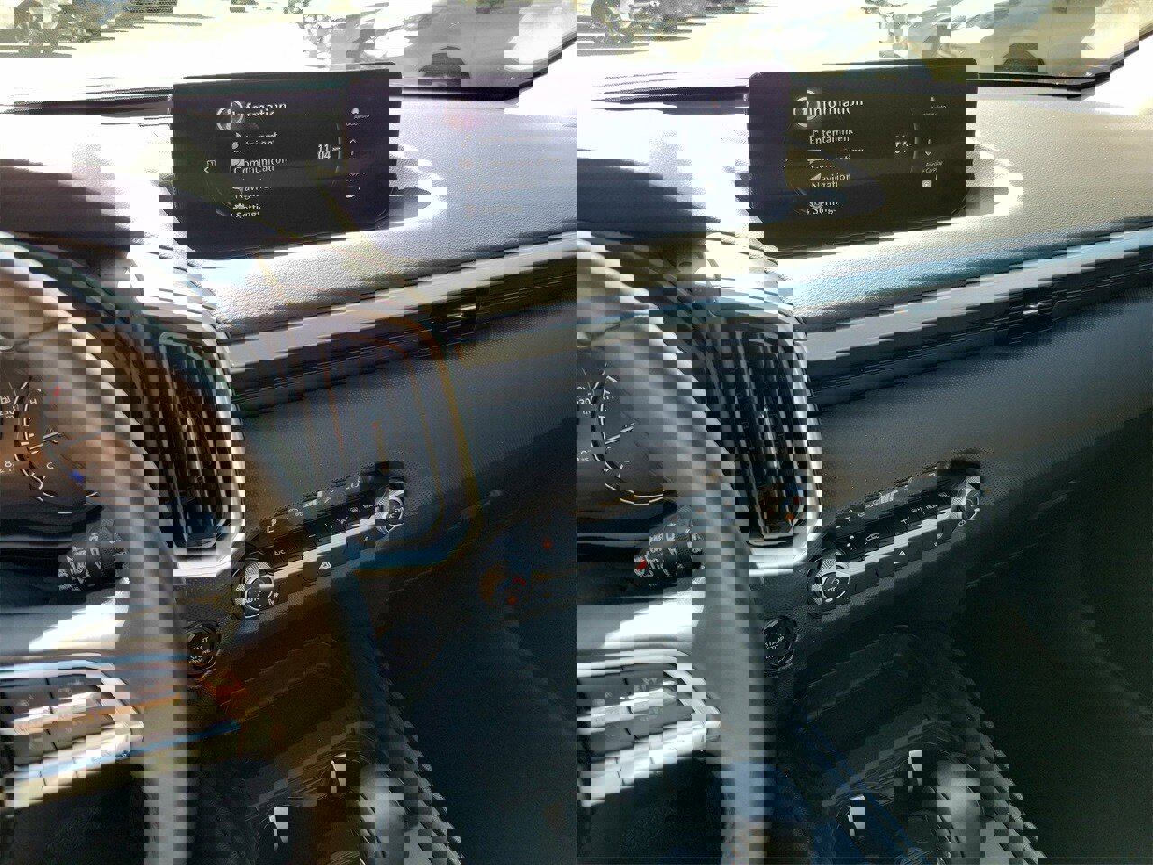 Used 2025 MAZDA CX-50 AWD 2.5 S w/ Premium Package image 25