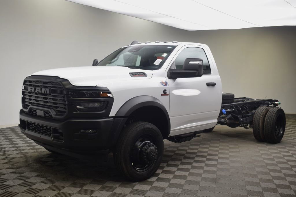New 2026 RAM 5500 Tradesman image 15