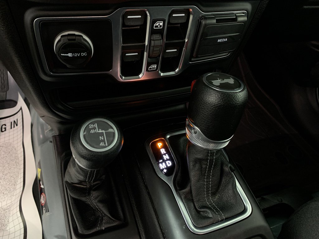 Used 2024 Jeep Wrangler Sport S image 24