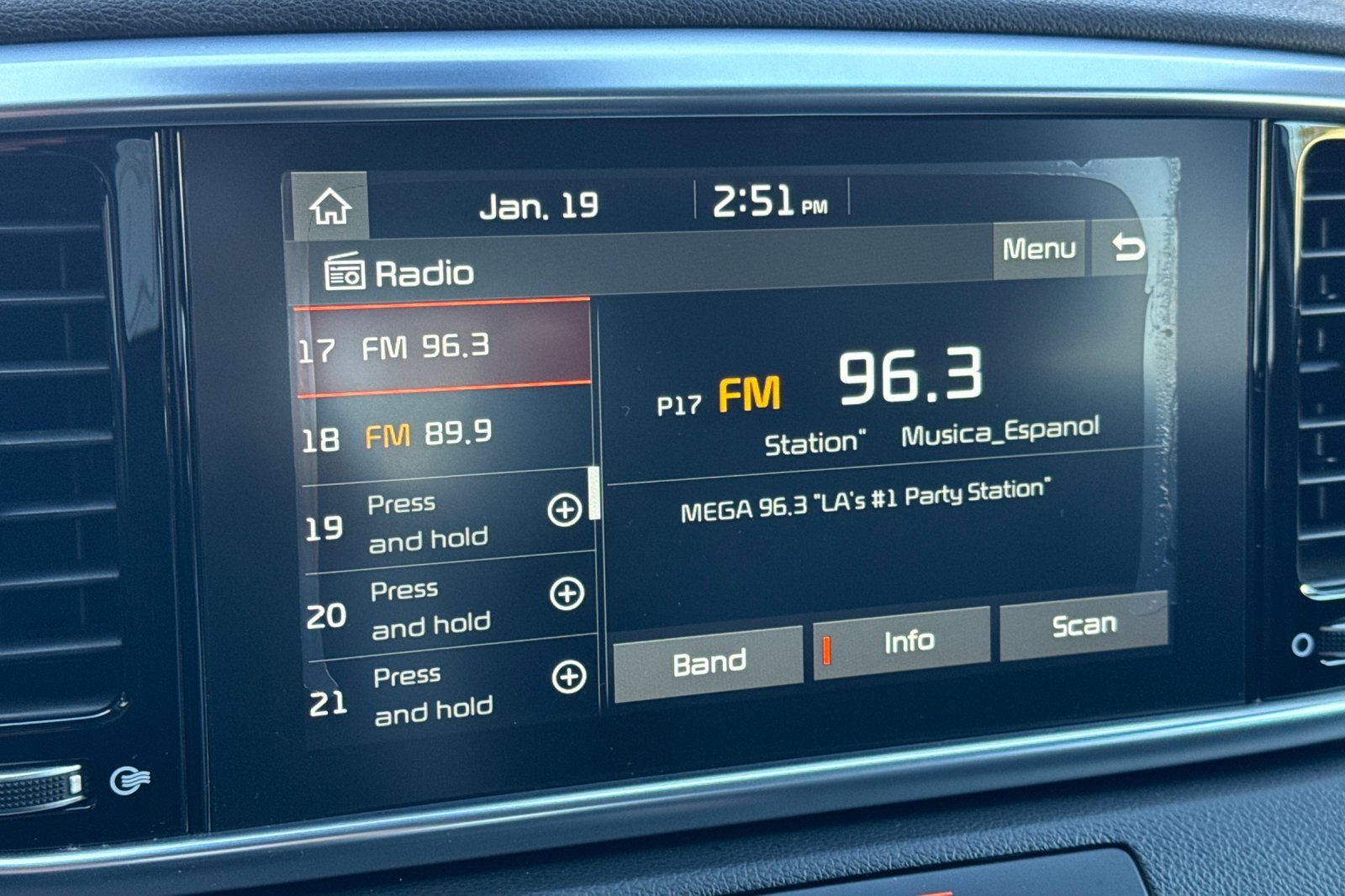 Used 2021 Kia Sportage EX image 24