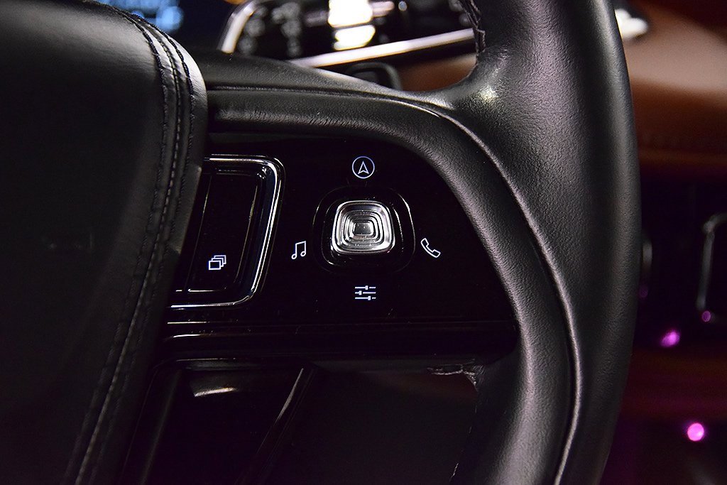 Used 2022 Lincoln Aviator Reserve w/ Equipment Group 201A image 20