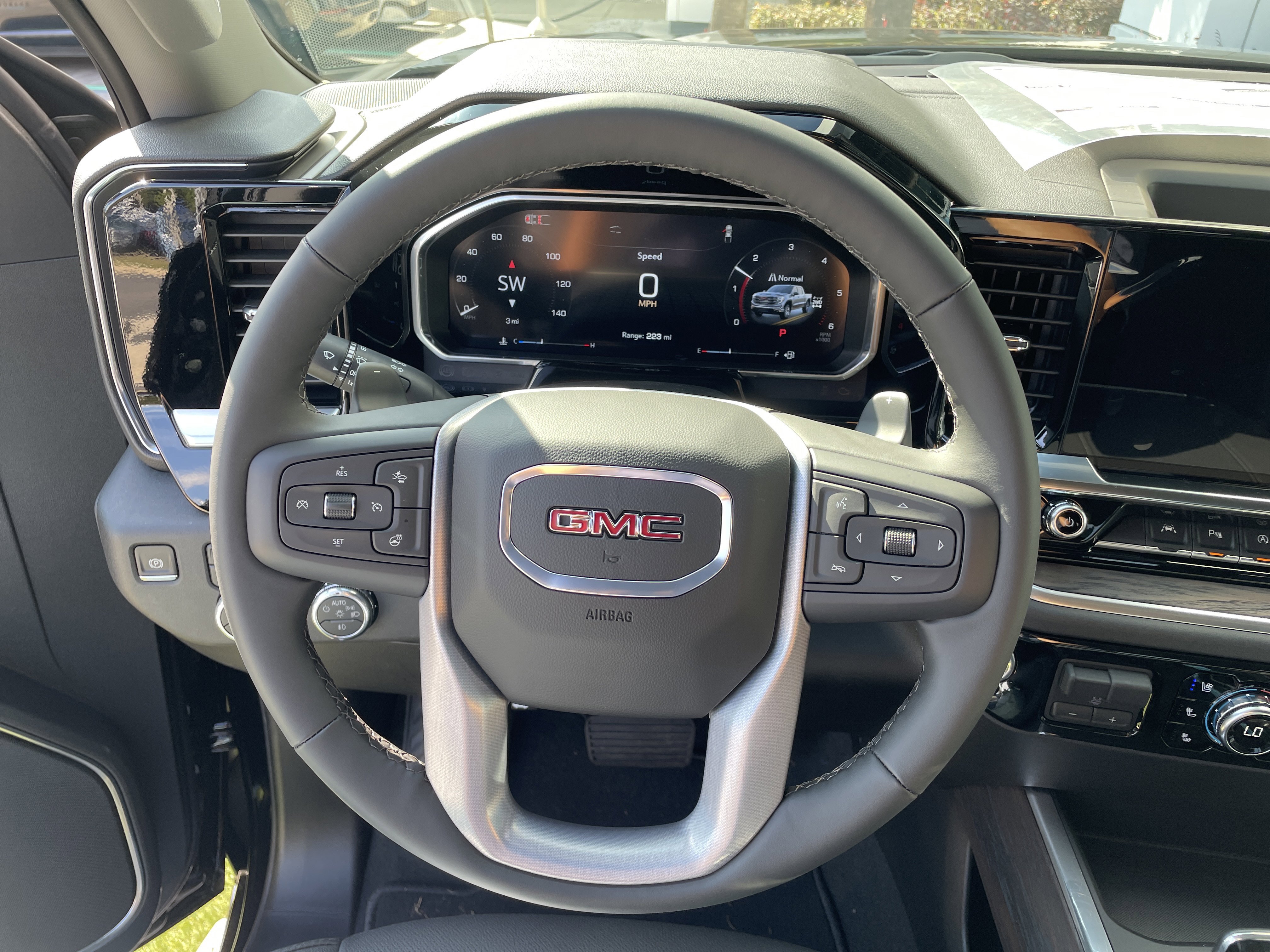 New 2026 GMC Sierra 1500 SLT w/ SLT Premium Package image 17