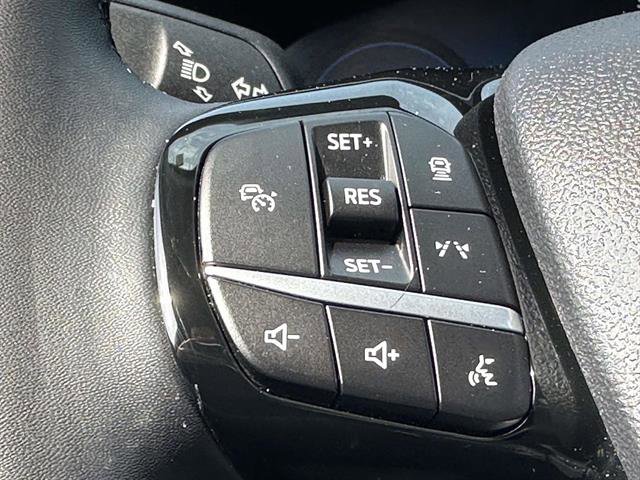Used 2023 Ford Escape Platinum image 14
