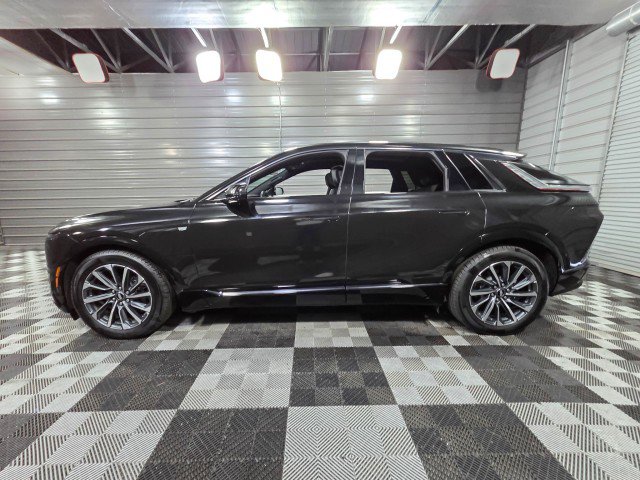 Used 2024 Cadillac Lyriq Sport image 8