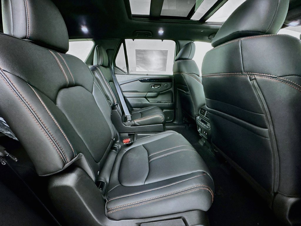 New 2026 Honda Pilot TrailSport image 39