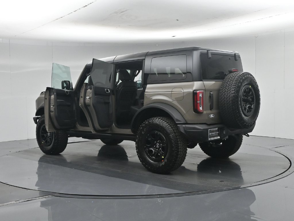 New 2026 Ford Bronco Badlands w/ Wildtrak Package AWD/4WD image 32