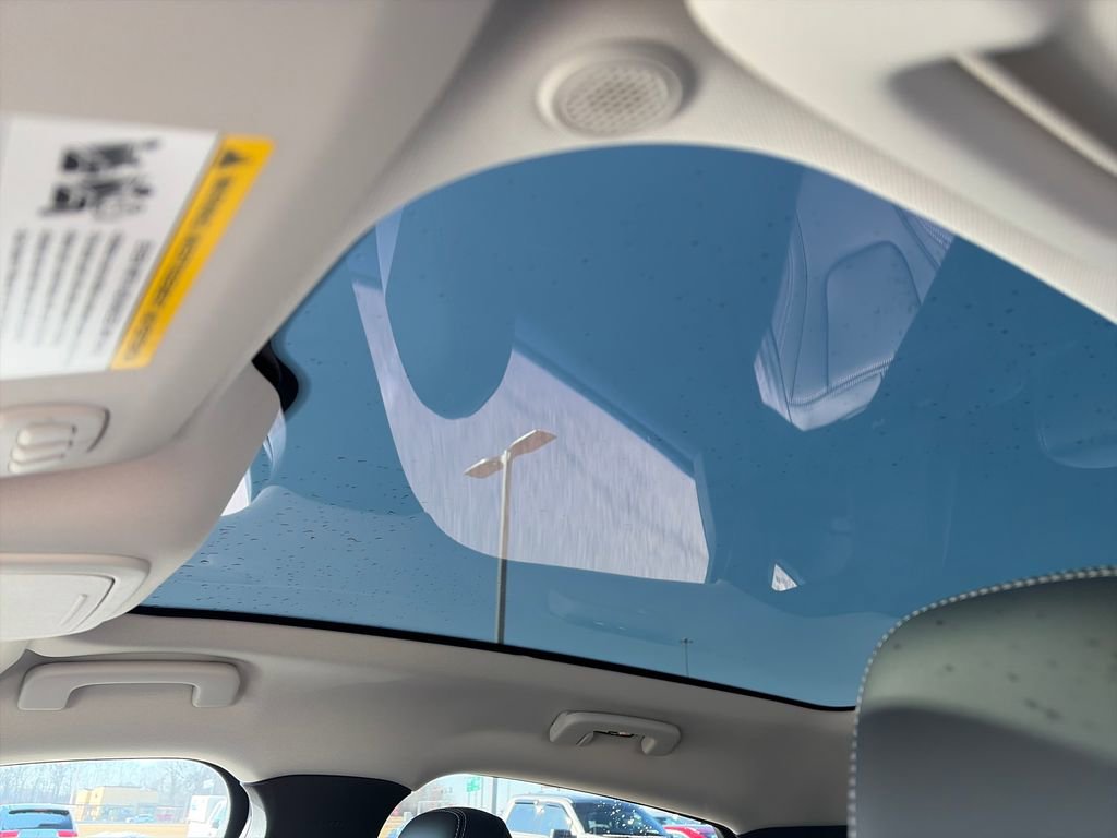 Used 2025 Ford Mustang Mach-E Premium image 32