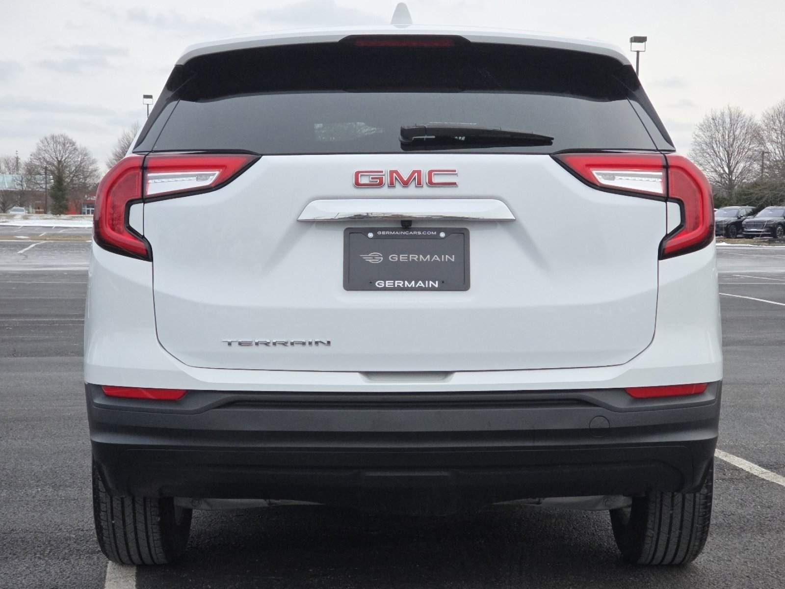Used 2023 GMC Terrain SLE image 18