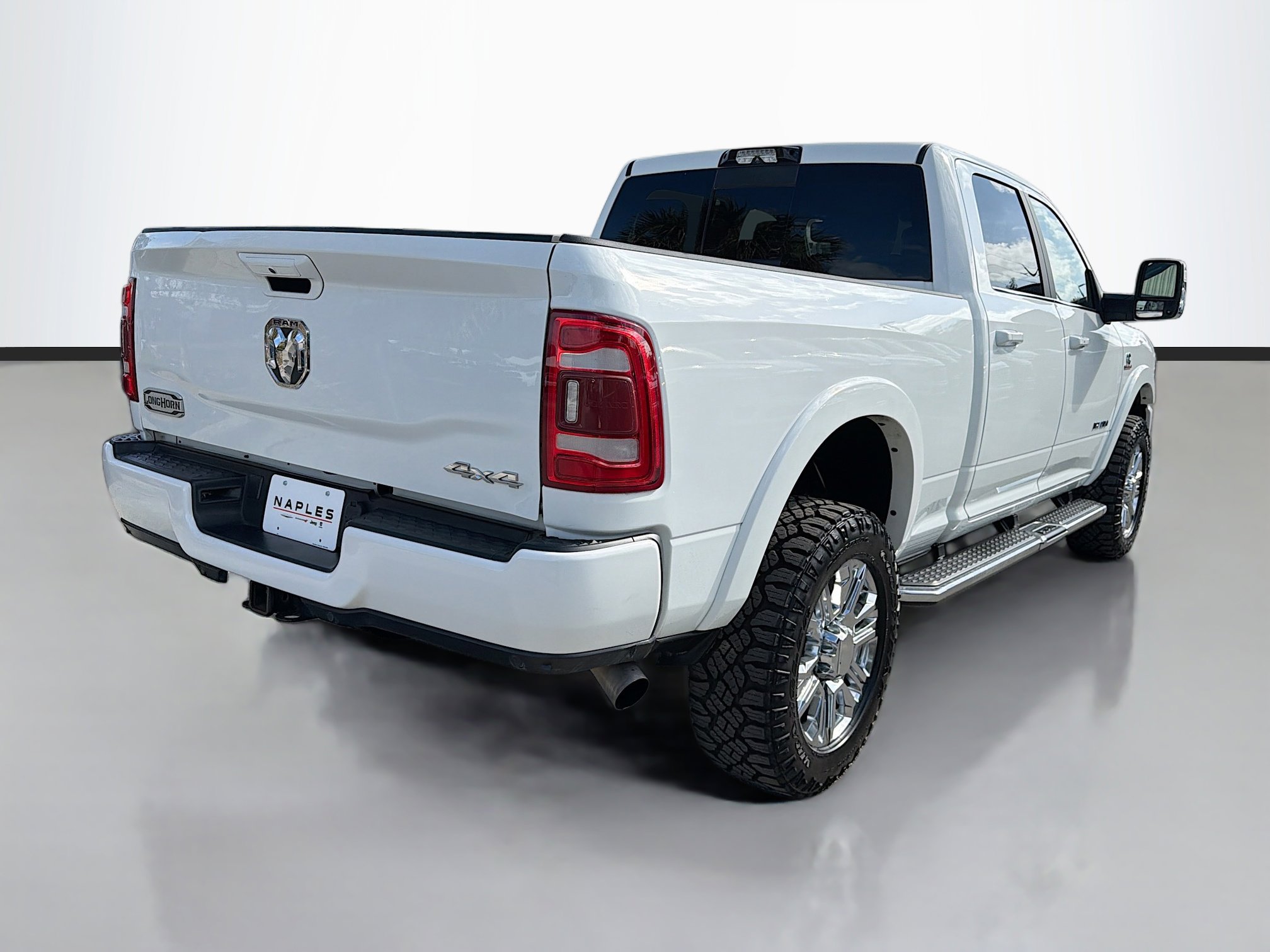 Used 2023 RAM 2500 Limited image 3