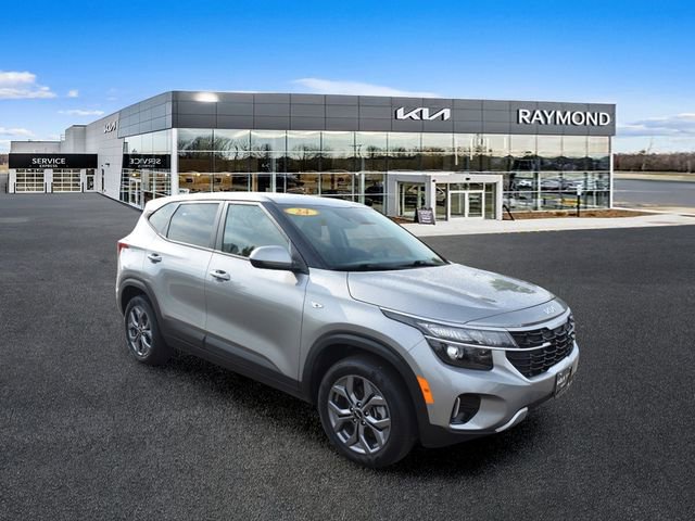 Certified 2024 Kia Seltos LX AWD/4WD image 10