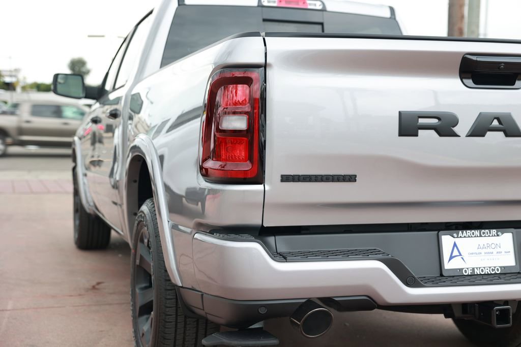 New 2026 RAM 1500 4x4 Crew Cab image 9