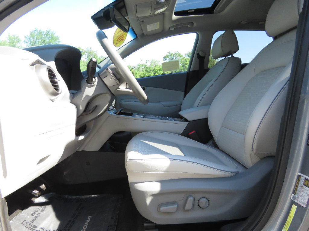 Used 2019 Hyundai Kona Limited w/ Cargo Package FWD image 10