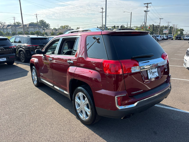 Used 2017 GMC Terrain SLT w/ Open Road Package AWD/4WD image 3