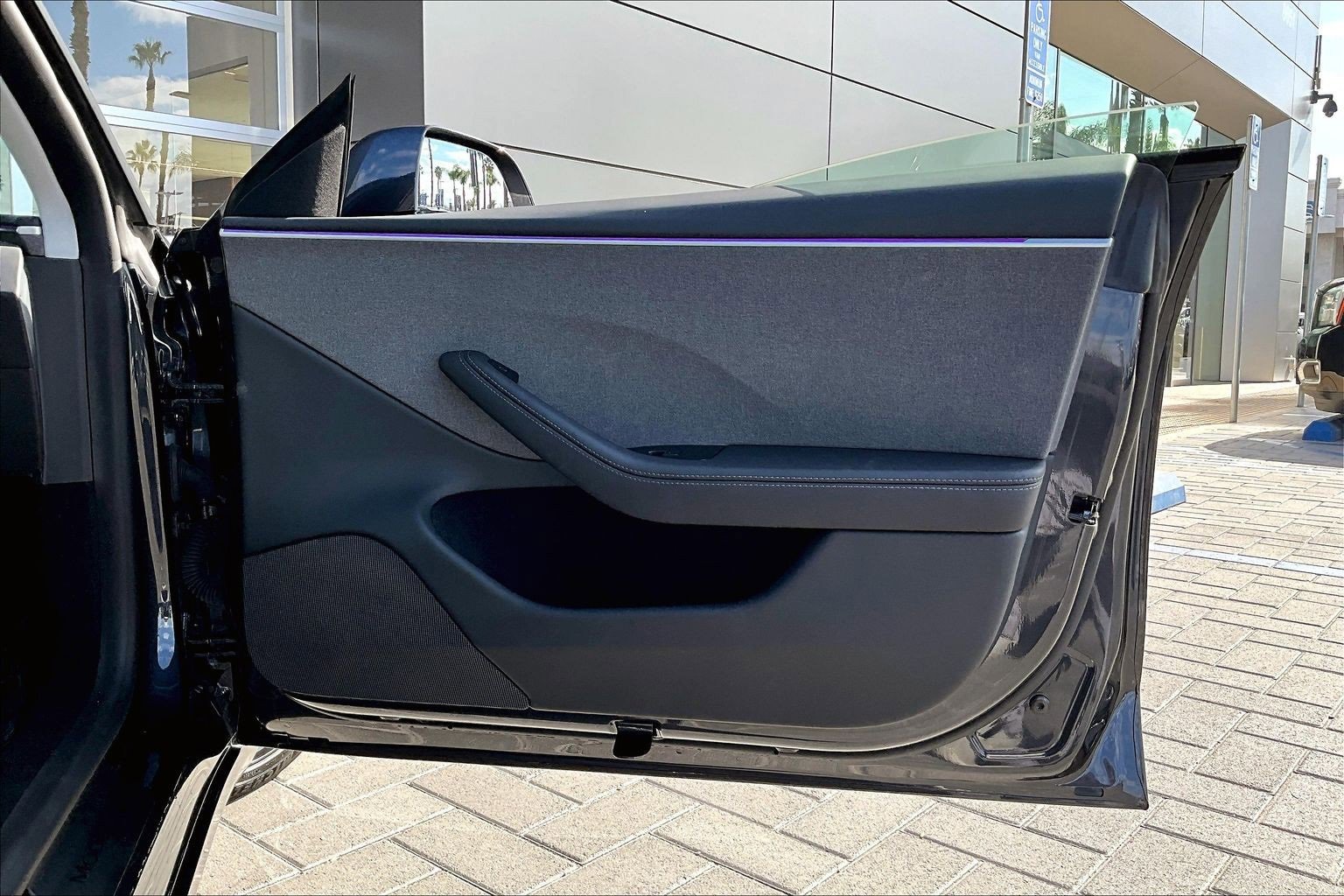 Used 2025 Tesla Model 3 Long Range image 23