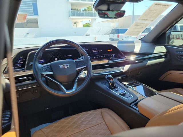 Certified 2022 Cadillac Escalade Premium Luxury w/ LPO, Floor Liner Package AWD/4WD image 21