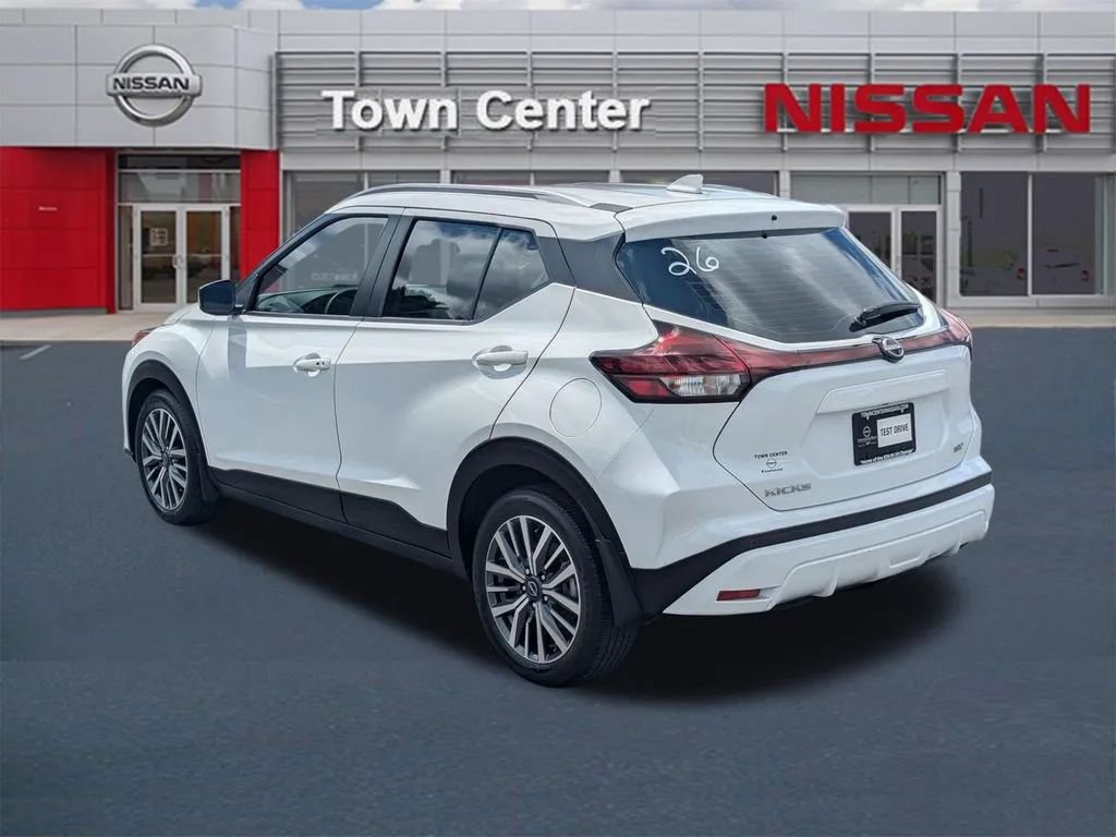 Certified 2024 Nissan Kicks SV FWD image 5