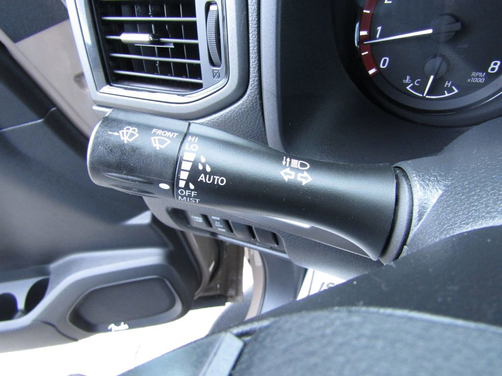 Used 2024 Nissan Titan PRO-4X w/ Pro-4x Utility Package image 20