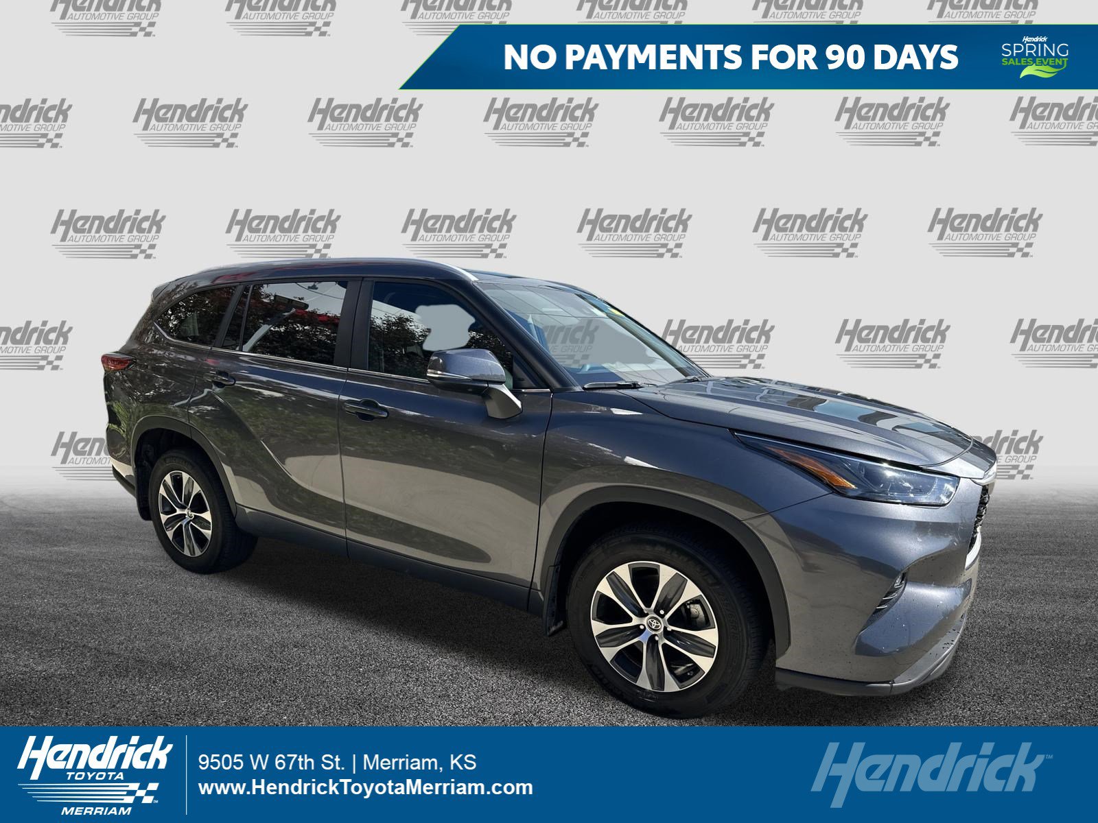 Used 2023 Toyota Highlander XLE AWD/4WD image 1