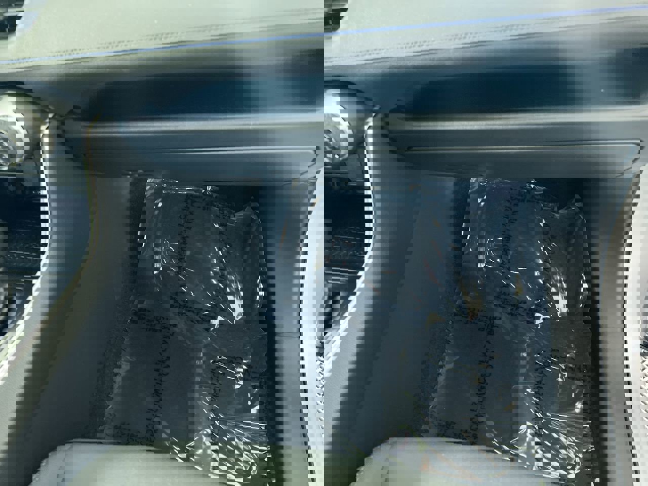 Used 2023 Toyota RAV4 SE image 32