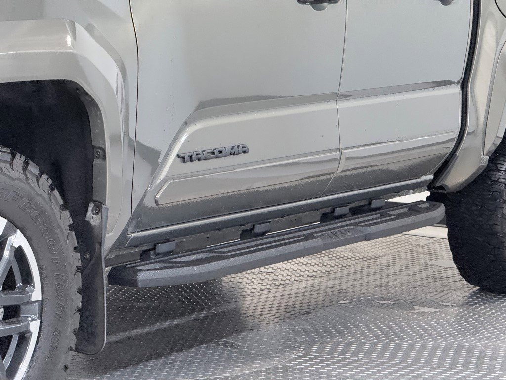 Used 2024 Toyota Tacoma TRD Sport image 7