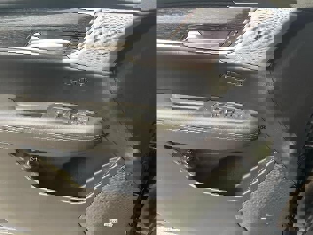 Used 2023 Cadillac XT5 Premium Luxury image 18