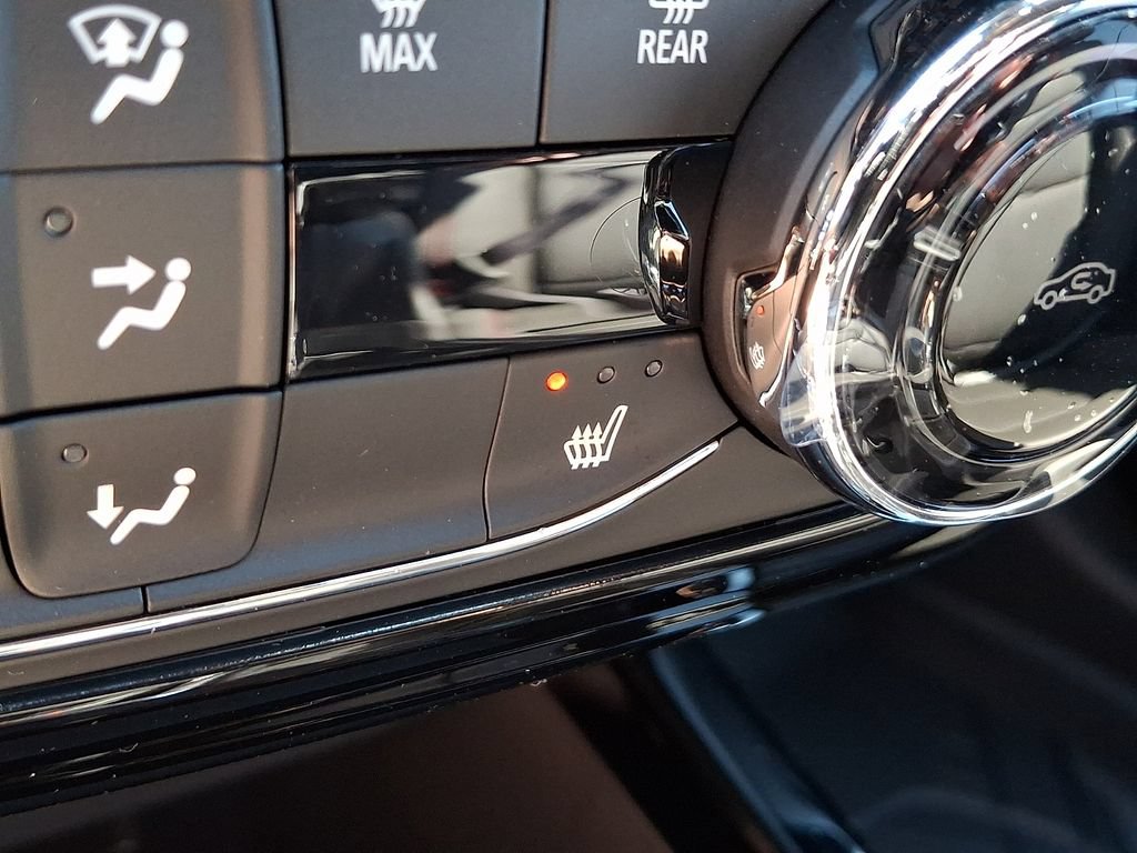 New 2026 Chevrolet Trax RS FWD image 17