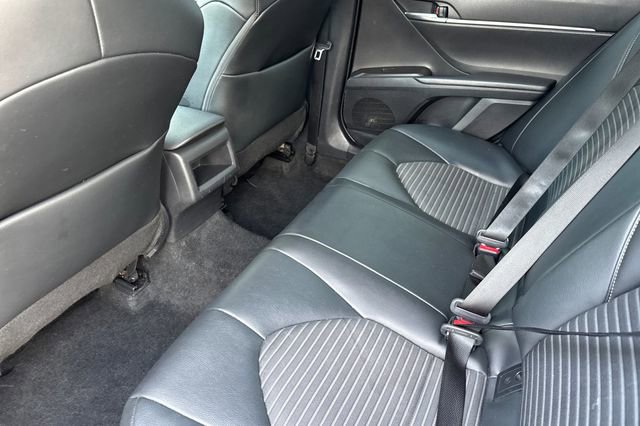 Used 2022 Toyota Camry SE image 14