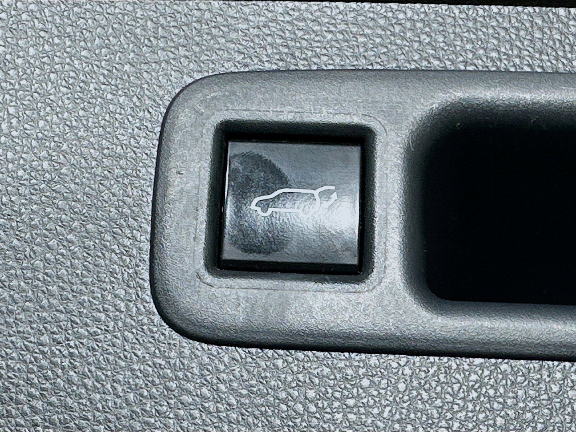 Used 2021 Toyota Highlander XSE FWD image 32
