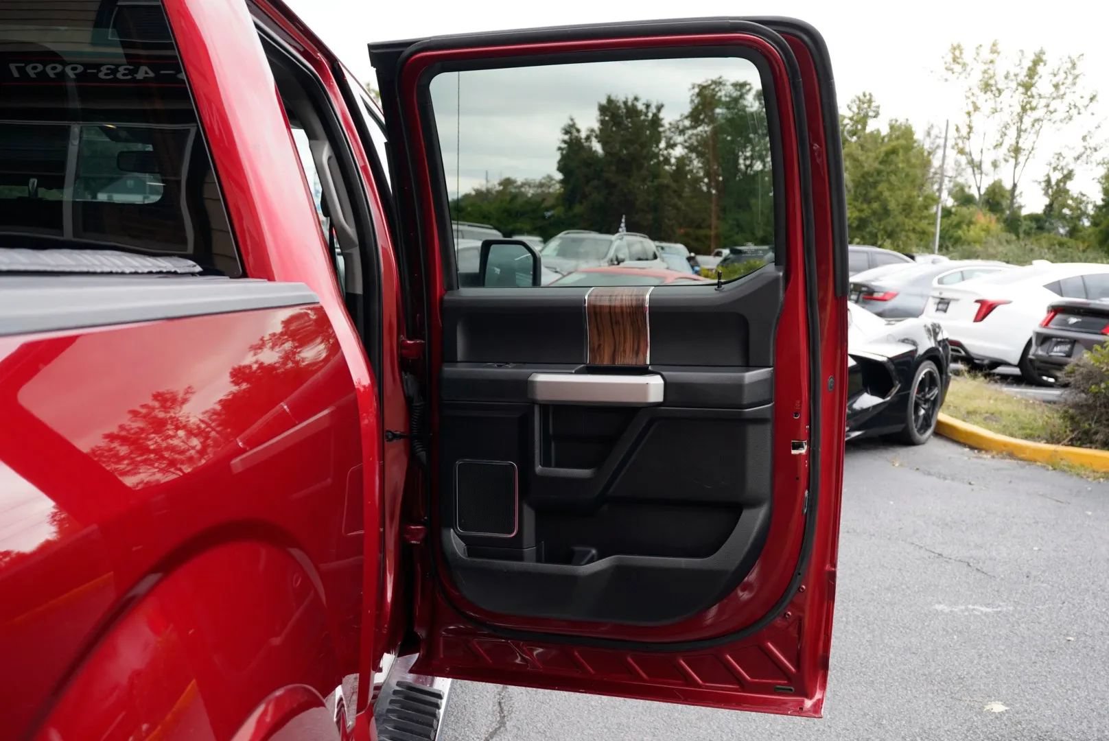 Used 2019 Ford F150 Lariat AWD/4WD image 34