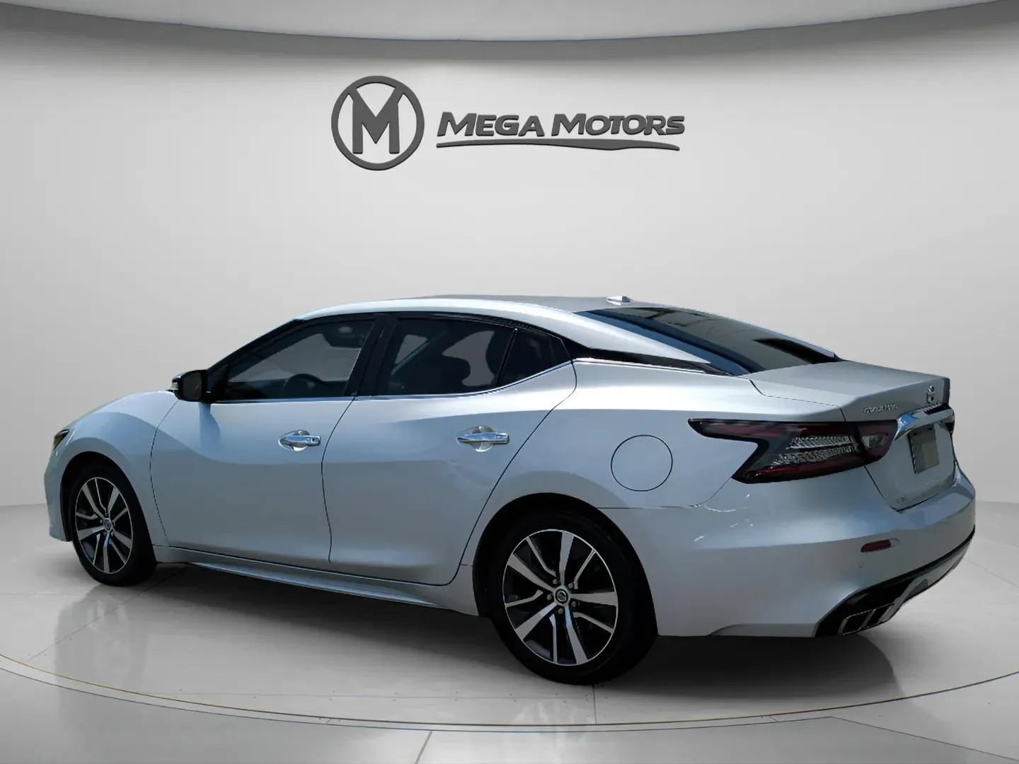 Used 2020 Nissan Maxima 3.5 SV w/ Floor Mat Group FWD image 4