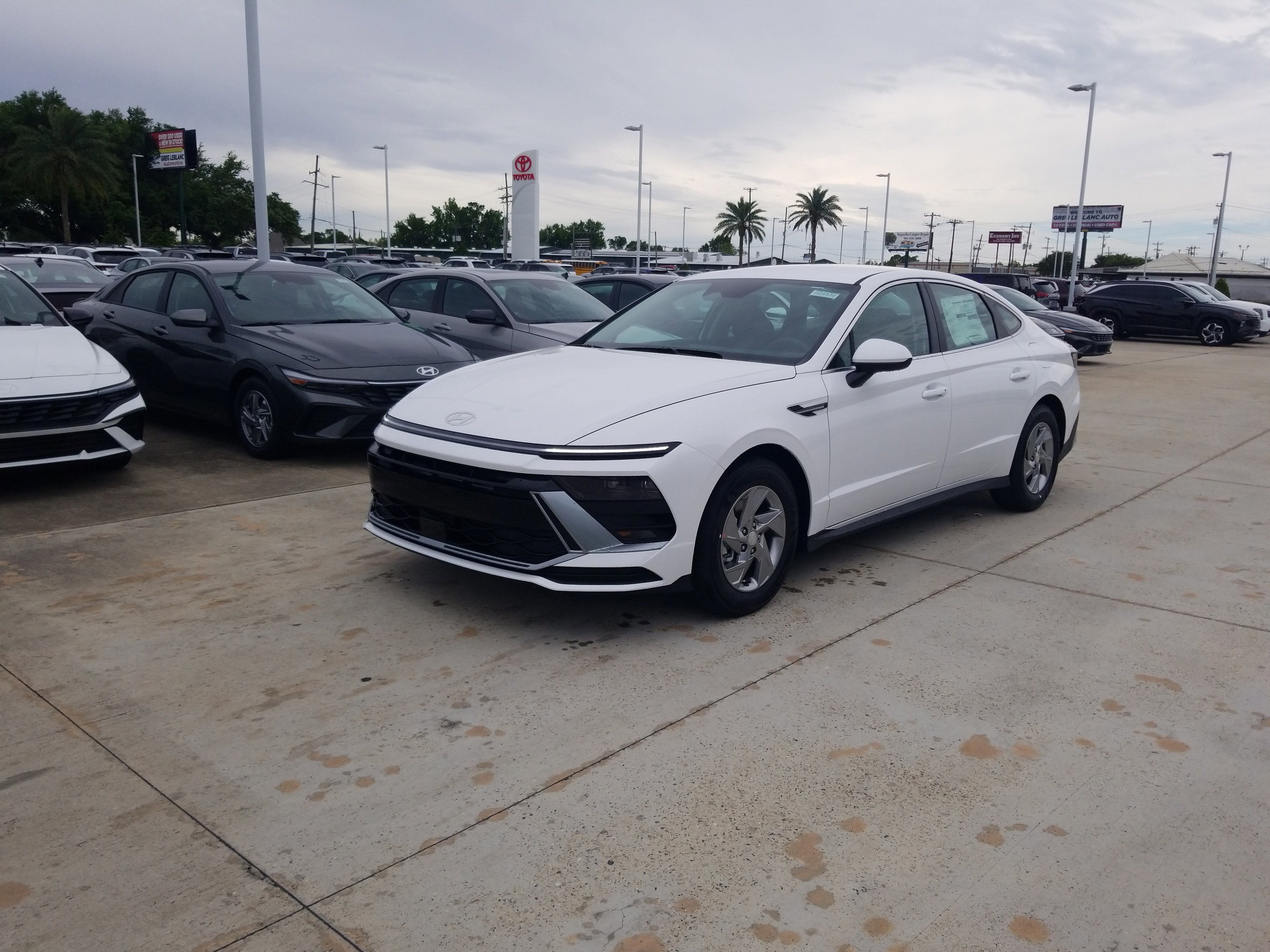 New 2026 Hyundai Sonata SE image 3