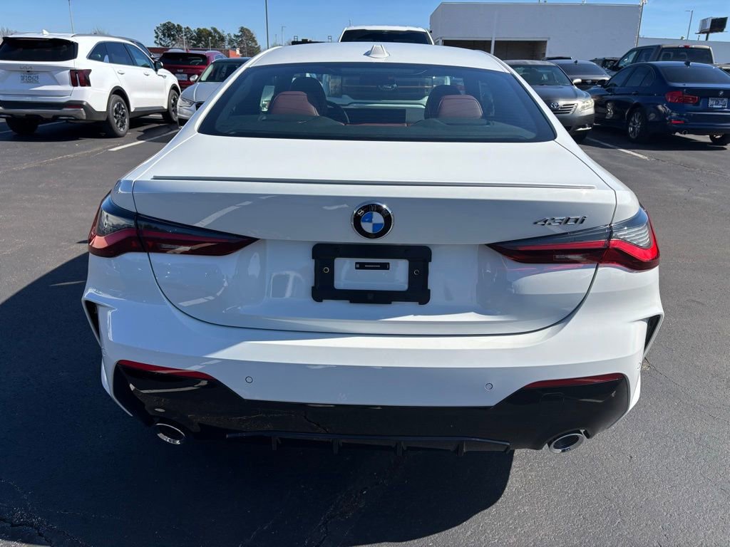 New 2026 BMW 430i Coupe w/ M Sport Package image 4