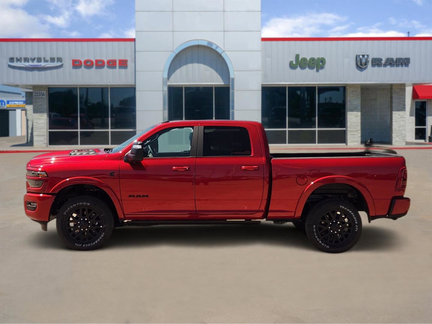 New 2026 RAM 2500 Limited AWD/4WD image 3