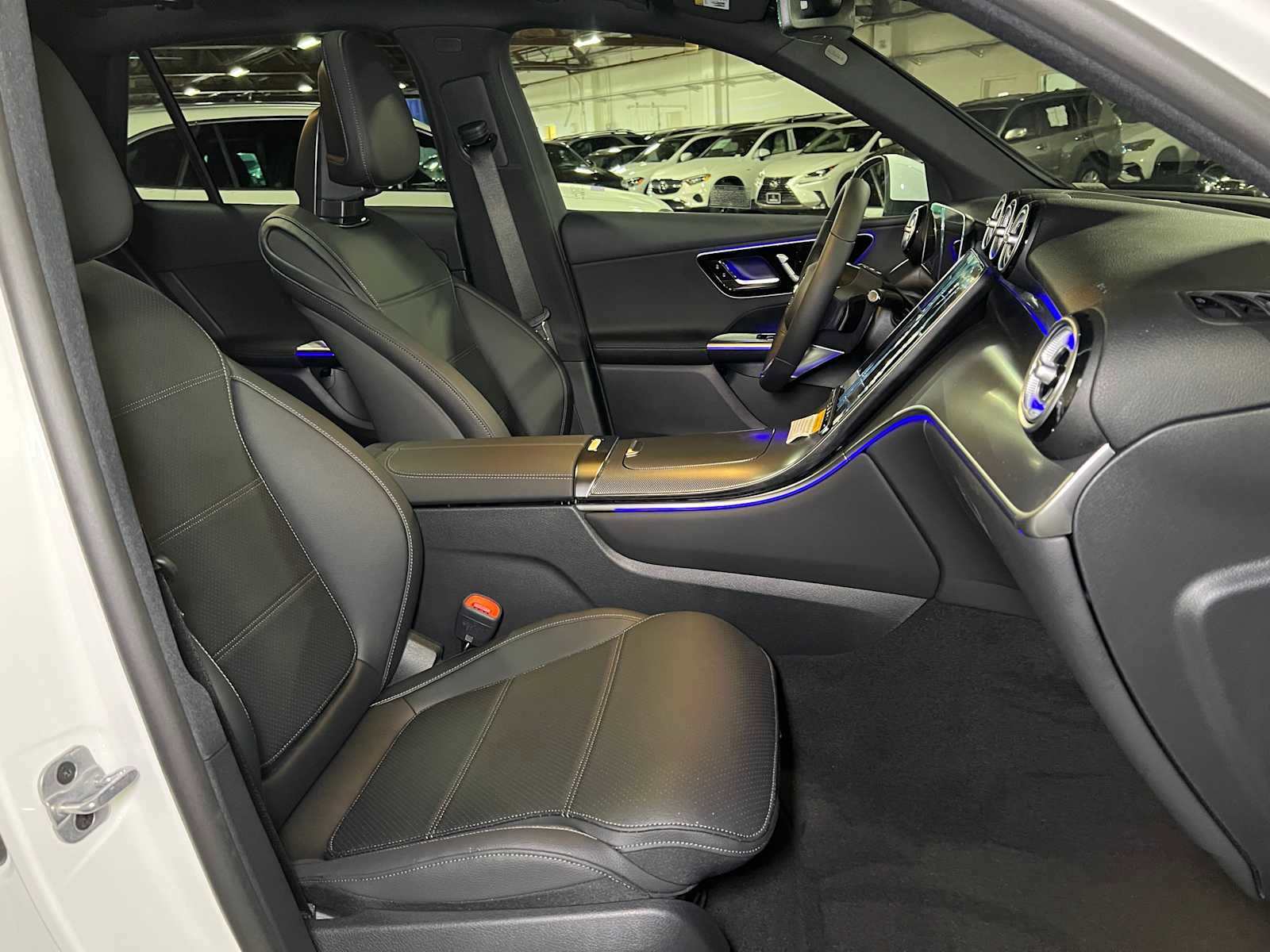 New 2025 Mercedes-Benz GLC 300 4MATIC image 11