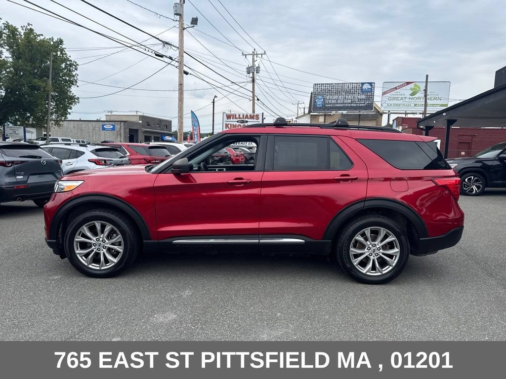 Used 2021 Ford Explorer XLT w/ Equipment Group 202A AWD/4WD image 4