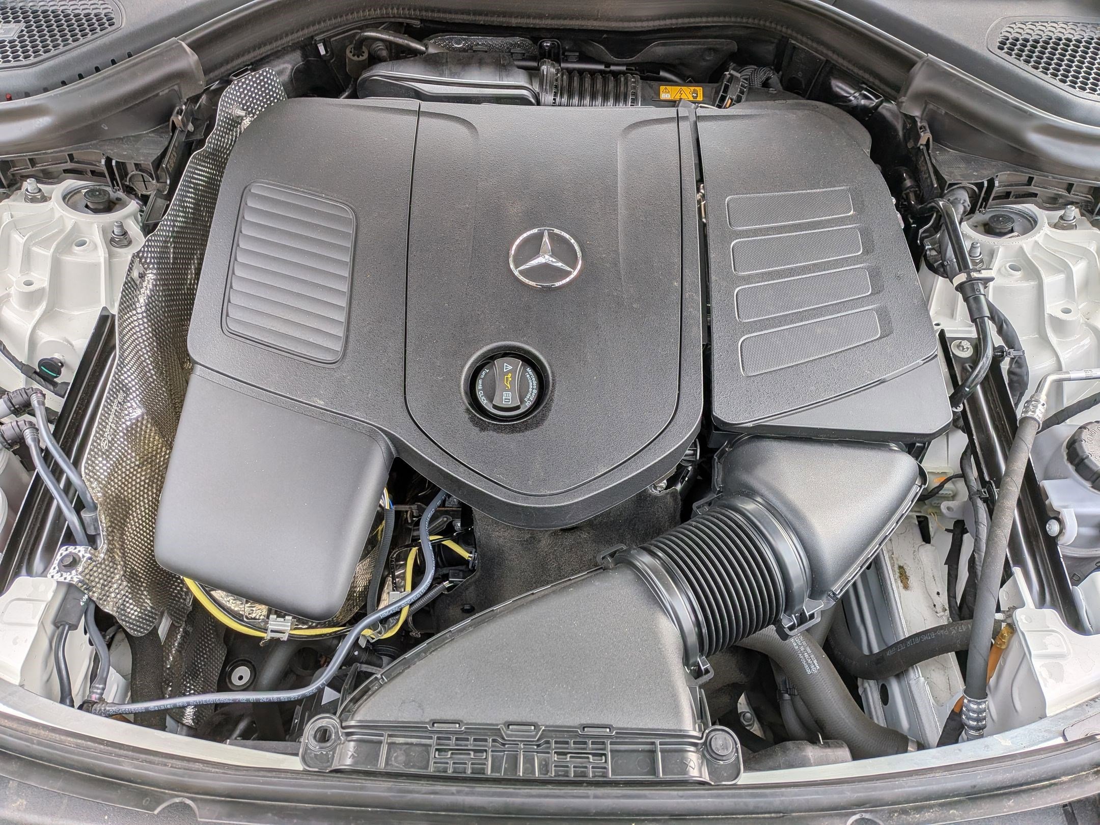 Certified 2024 Mercedes-Benz GLC 300 300 4MATIC Coupe image 34