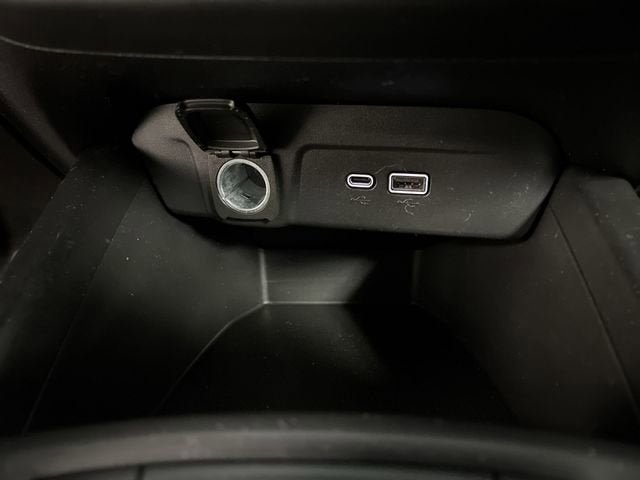 Certified 2024 Chevrolet Trax RS image 33